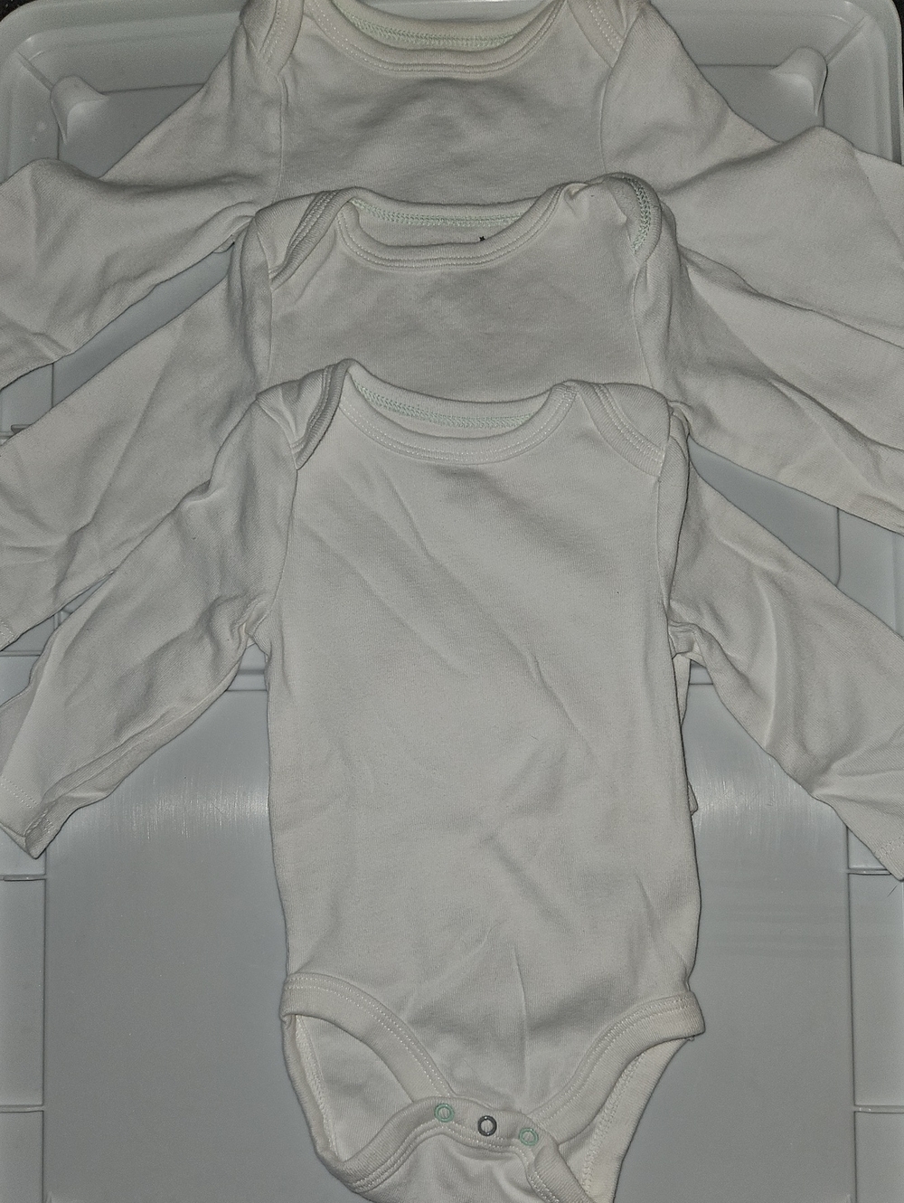 3 Classic White Long-Sleeve Baby One-Piece Bodysuit